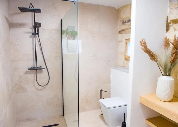 Δωμάτια σε οικογενειακή κατοικία San Anton