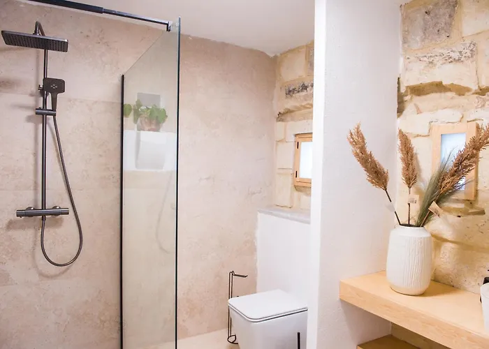 Δωμάτια σε οικογενειακή κατοικία San Anton